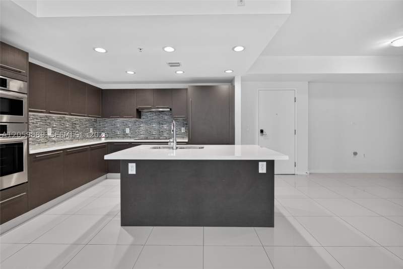 2 bedroom Condominium at 7751 NW 107th ave 209, Grand Bay Commons South, Doral — photo 5