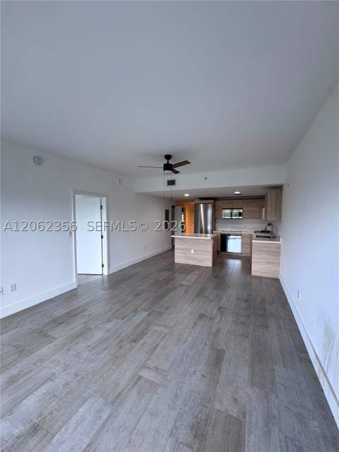 16385 Biscayne Blvd 305, North Miami Beach FL - photo 20 of 43