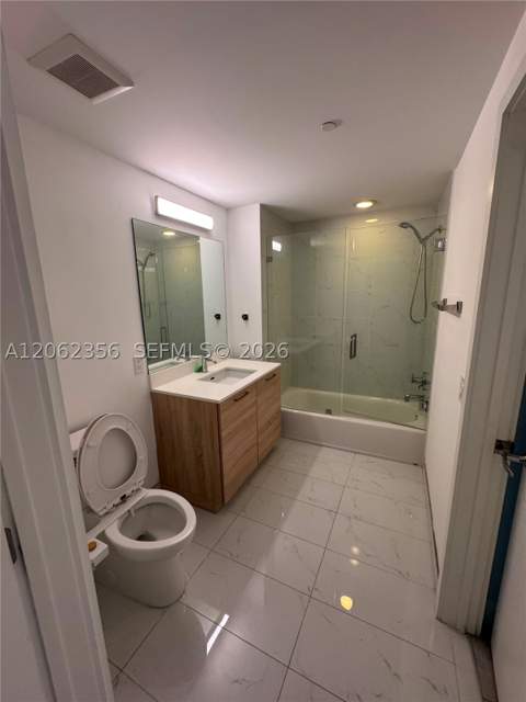16385 Biscayne Blvd 305, North Miami Beach FL - photo 24 of 43