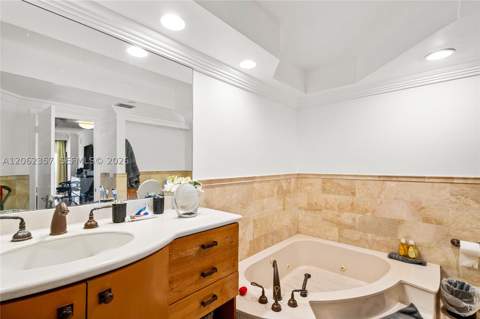 20281 E Country Club Dr 909, Aventura FL - photo 16 of 43