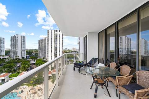 20281 E Country Club Dr 909, Aventura FL - photo 23 of 43
