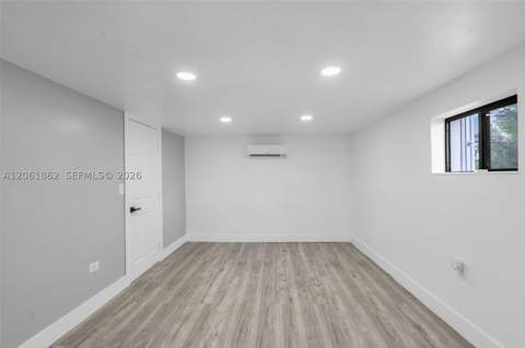 1265 NE 201st Ter, Miami FL - photo 21 of 27