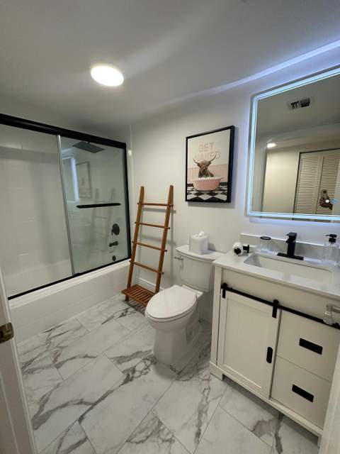 2951 S Bayshore Drive 805, Miami FL - photo 10 of 24