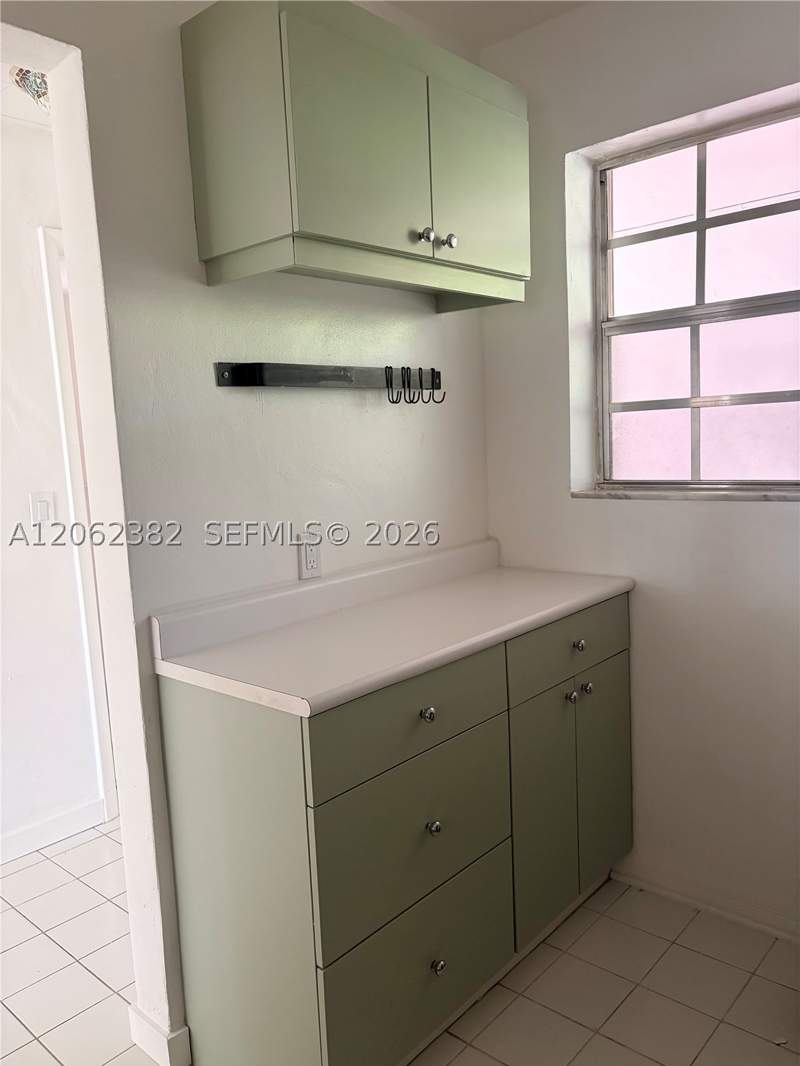 1 bedroom Condominium at 251 Galen Dr 302, Key Biscayne Vi Condo, Key Biscayne — photo 5