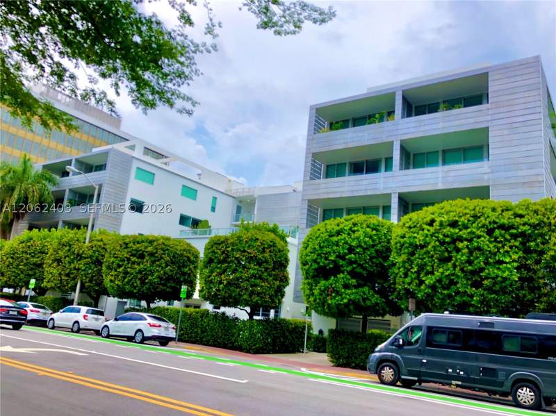 2 bedroom Condominium at 1700 Meridian Ave 303, The Montclair Condo, Miami Beach — photo 2