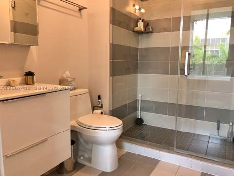 1700 Meridian Ave 303, Miami Beach FL - photo 9 of 14