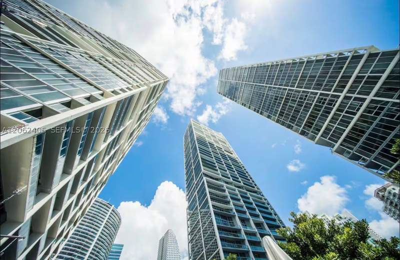 1 bedroom Condominium at 485 Brickell Ave 4711, Icon Brickell Condo No 3, Miami — photo 4