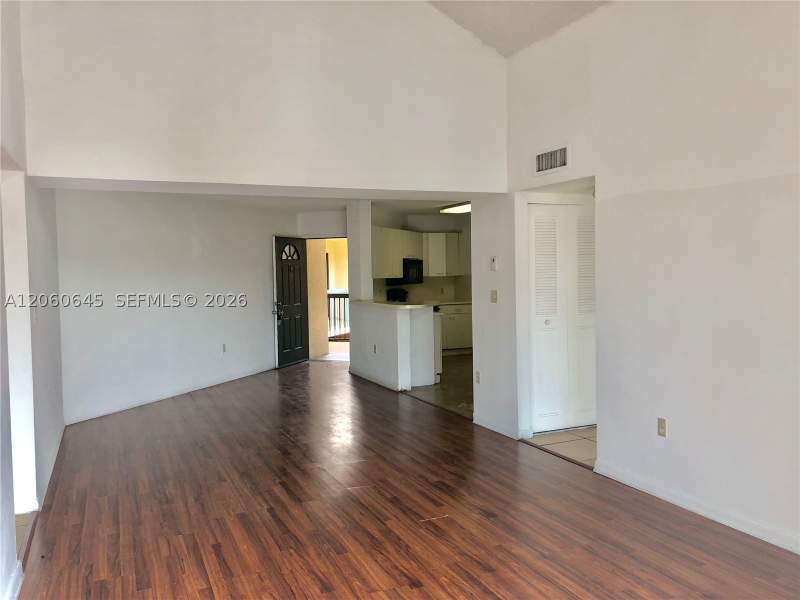 2 bedroom Condominium at 6280 NW 186th St 311, Mediterranean Villas Cond, Hialeah — photo 3