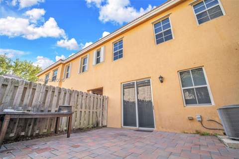 1429 SE 26th Ave, Homestead FL - photo 13 of 16