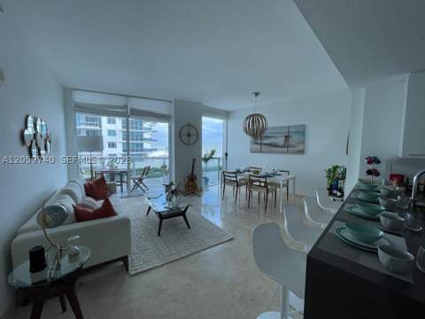 6515 Collins Ave 710, Miami Beach FL - photo 12 of 27