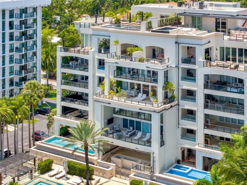 3 bedroom Condominium at 3535 Hiawatha Ave 504, Residences At Vizcaya Con, Miami — photo 4
