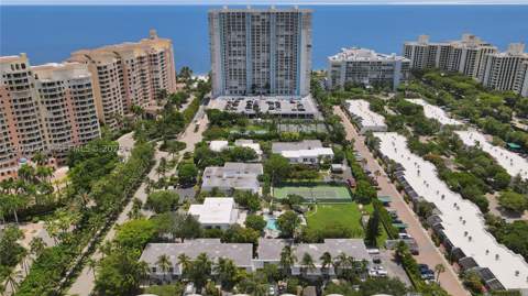 224 Sea View Dr 104, Key Biscayne FL - photo 19 of 45
