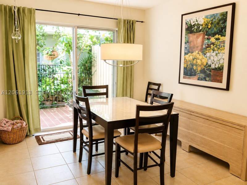 2 bedroom Townhouse at 224 Sea View Dr 104, Cape Florida Club Condo, Key Biscayne — photo 5