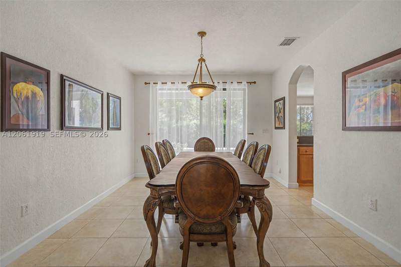 5 bedroom SingleFamilyResidence at 7926 SW 195th Ter, Cutler Cay, Cutler Bay — photo 5