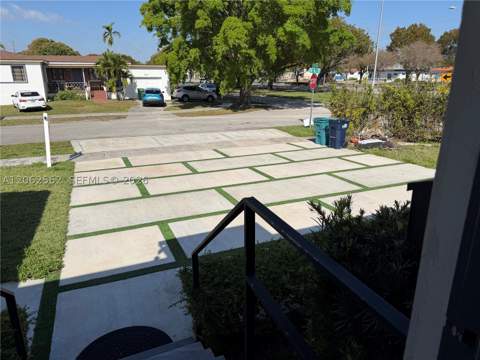 2401 SW 83rd Ave, Miami FL - photo 17 of 58