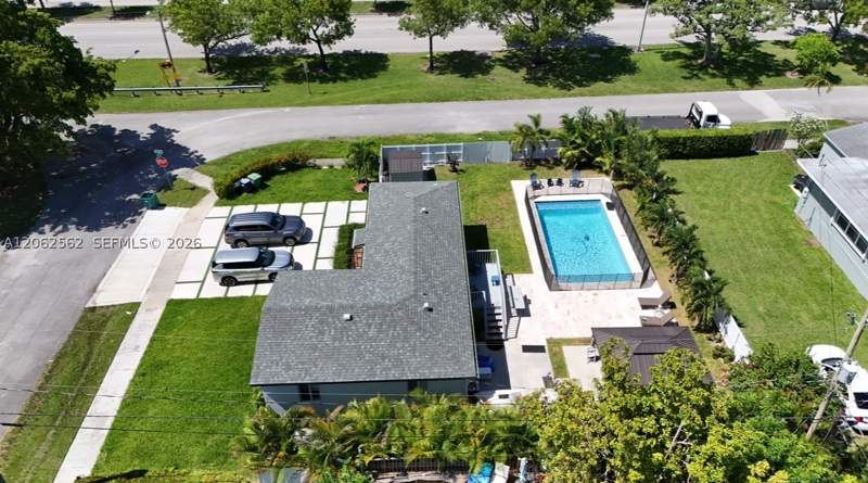 3 bedroom SingleFamilyResidence at 2401 SW 83rd Ave, Coral Way Village Sec A P, Miami — photo 4