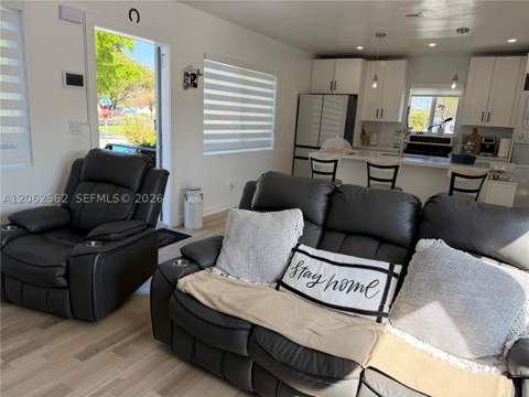 2401 SW 83rd Ave, Miami FL - photo 8 of 58