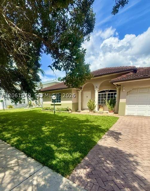 3 bedroom SingleFamilyResidence at 18223 SW 149th Pl, Coral Reef Nurseries Sec, Miami — photo 2