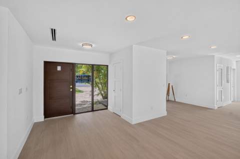 631 N Mashta Drive, Key Biscayne FL - photo 15 of 49