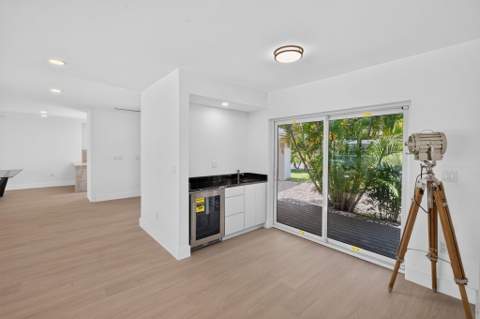 631 N Mashta Drive, Key Biscayne FL - photo 18 of 49