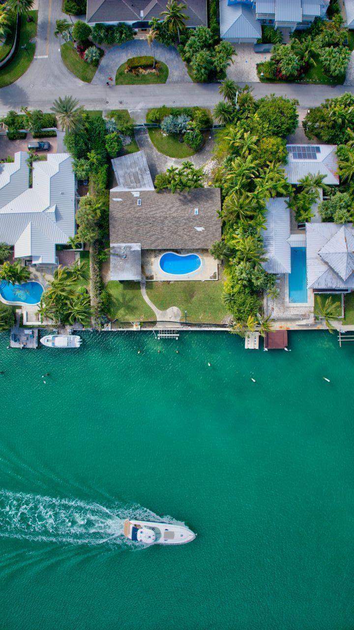 4 bedroom SingleFamilyResidence at 631 N Mashta Drive, Mashta Island, Key Biscayne — photo 5