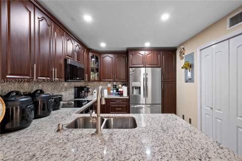 15680 SW 82nd Cir Ln 8-8, Miami FL - photo 22 of 42