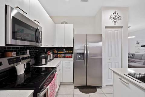 12960 NW 22nd Place, Miami FL - photo 18 of 53