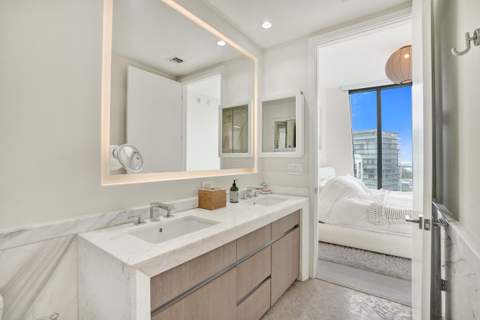 2831 S Bayshore Drive 2204, Miami FL - photo 12 of 30