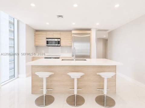 16385 Biscayne Blvd 2007, North Miami Beach FL - photo 12 of 52