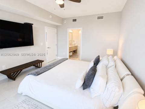 16385 Biscayne Blvd 2007, North Miami Beach FL - photo 20 of 52