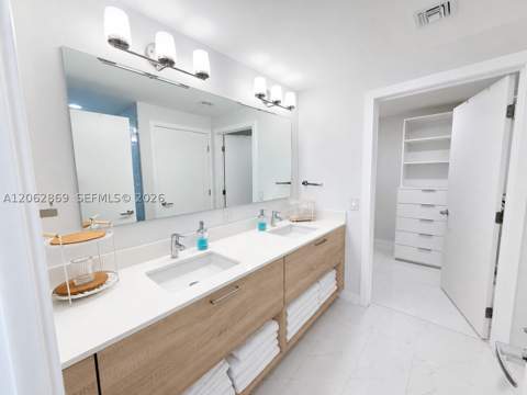 16385 Biscayne Blvd 2007, North Miami Beach FL - photo 23 of 52