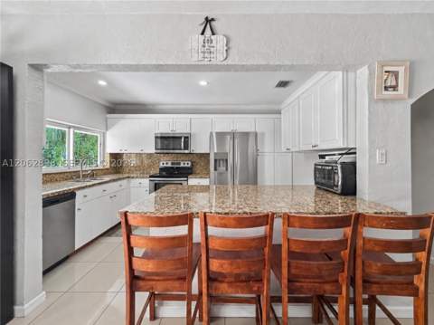 11271 SW 176th St, Miami FL - photo 10 of 34