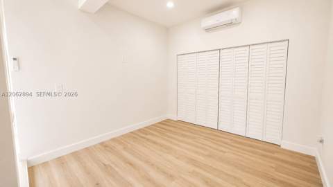 22055 Miami Ave, Miami FL - photo 19 of 33