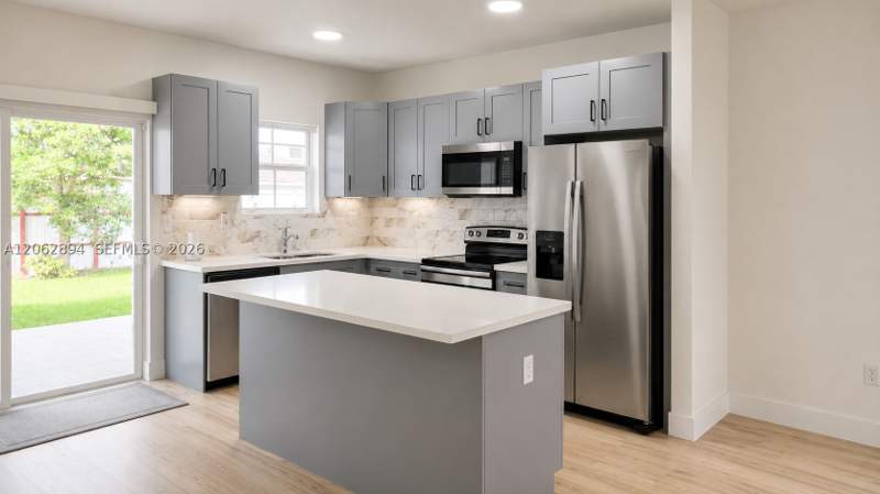 3 bedroom SingleFamilyResidence at 22055 Miami Ave, Realty Sec Corp Addn To G, Miami — photo 5