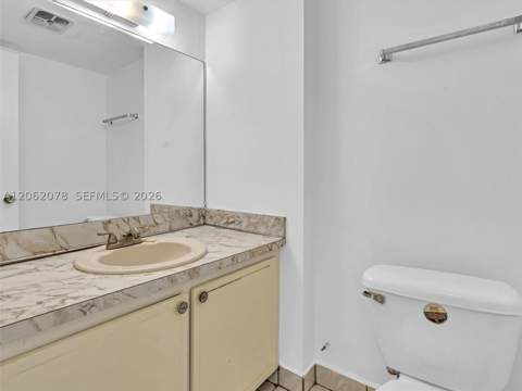 3849 NE 169th St 405, North Miami Beach FL - photo 12 of 52