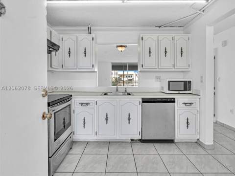 3849 NE 169th St 405, North Miami Beach FL - photo 8 of 52