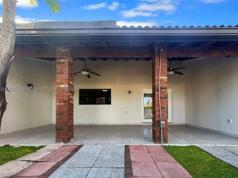 13925 SW 26th Ter, Miami FL - photo 7 of 31