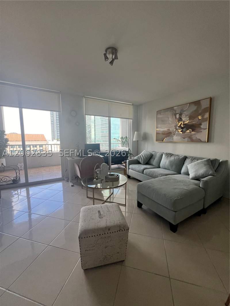 1 bedroom Condominium at 170 SE 14th St 2007, The Sail Condo, Miami — photo 3