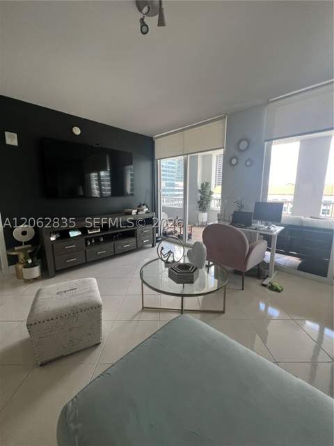 170 SE 14th St 2007, Miami FL - photo 8 of 28