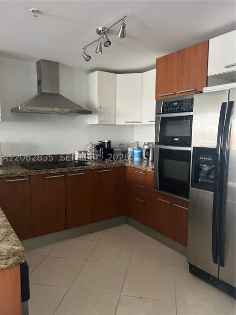 170 SE 14th St 2007, Miami FL - photo 9 of 28