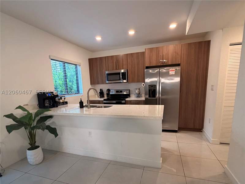 5 bedroom SingleFamilyResidence at 1163 NW 2nd St, Aurora, Florida City — photo 2