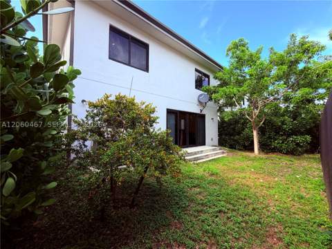 1163 NW 2nd St, Florida City FL - photo 7 of 23