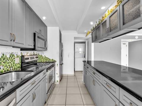 301 174th St 2205, Sunny Isles Beach FL - photo 11 of 61