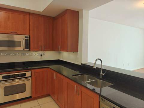 3340 NE 190th St 1304, Aventura FL - photo 8 of 17