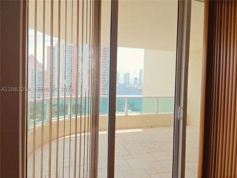 3340 NE 190th St 1304, Aventura FL - photo 9 of 17