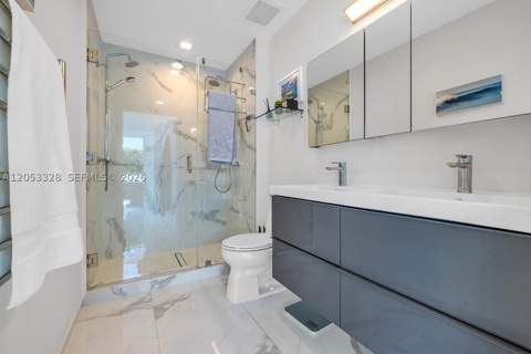 50 S Pointe Dr 510, Miami Beach FL - photo 10 of 21