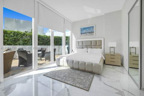50 S Pointe Dr 510, Miami Beach FL - photo 8 of 21