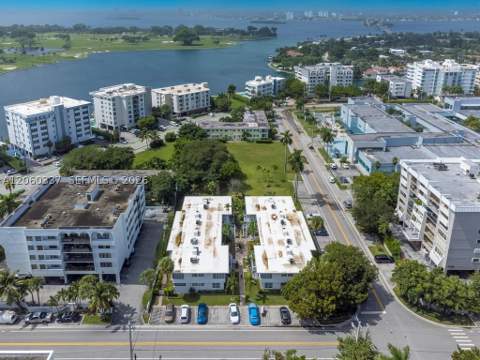 9280 Bay Harbor Ter 26, Bay Harbor Islands FL - photo 20 of 21