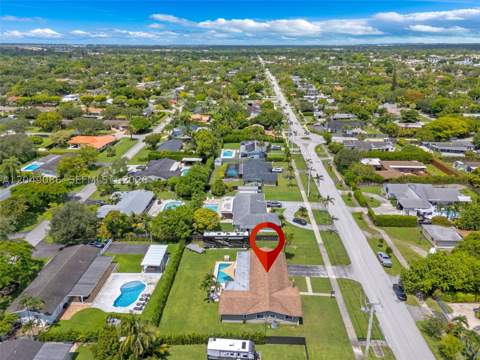 10360 SW 112th St, Miami FL - photo 8 of 35