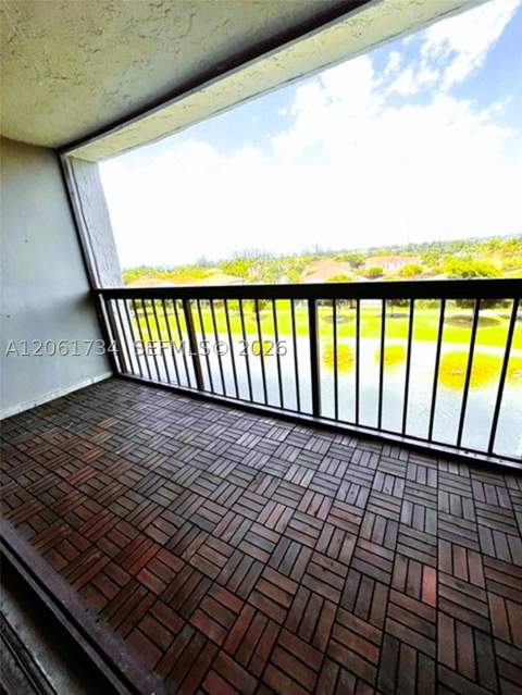 10145 NW 9th St Cir 7-505, Miami FL - photo 10 of 12